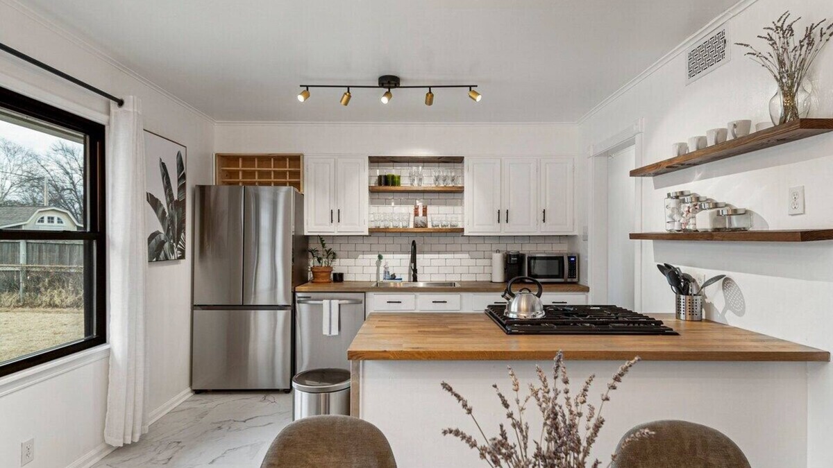 Tulsa House | Mod Sophistication at the EXPO