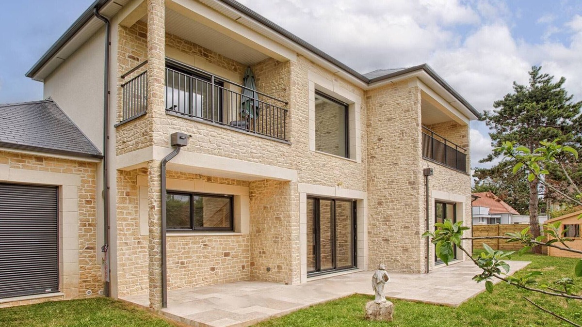 Merville-Franceville-Plage House | Modern and Spacious House 50m from the Beach for 12 people