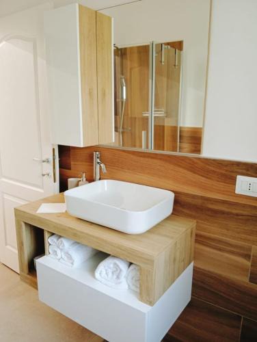 Crocetta-San Lazzaro-Modena Est House | Modena Rooms