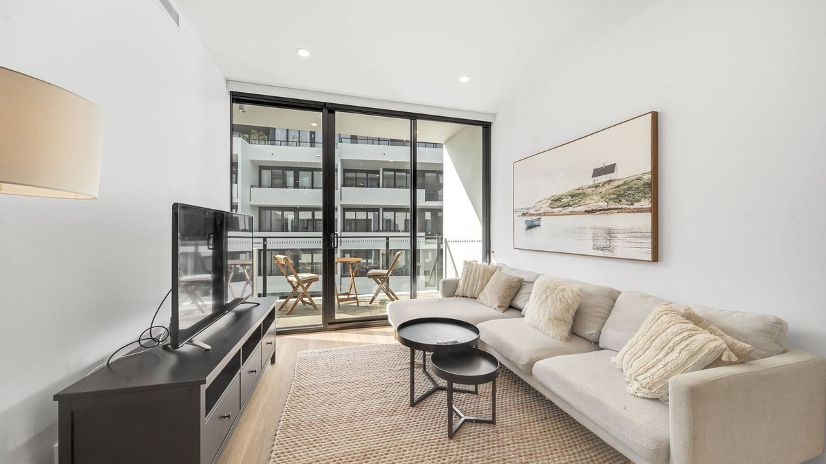 Manuka Apartment | Modern 1-Bed with Incredible Building Amenities