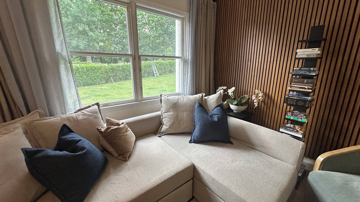 Stony Brook House | Modern 1 bedroom apartment near Stony Brook university hospital walking distance