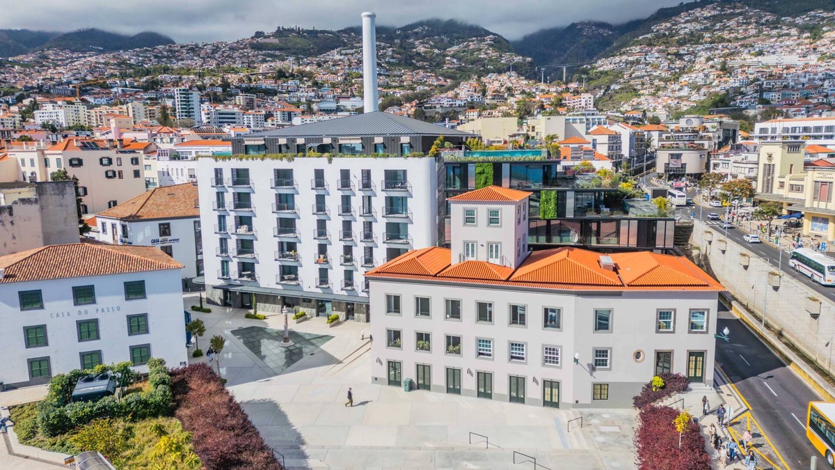 Old Town Apartment | Modern 1-Bedroom w/Private Patio @ Savoy Insular