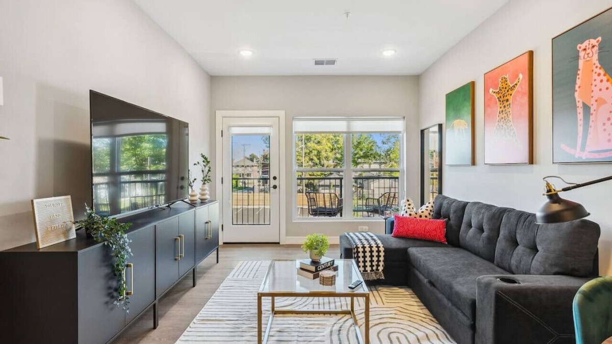 Near East Columbus Apartment | Modern 1BR/1BA Comfort in Columbus