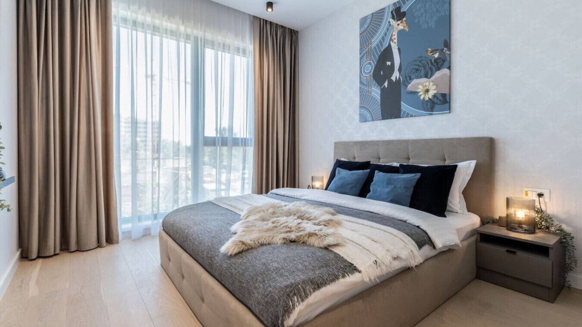 Sector 2 Apartment | Modern 1BR & Parking | Brand New Aviatiei Building