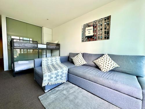 Melbourne Central Business District Apartment | Modern 1BR West Melbourne Gateway