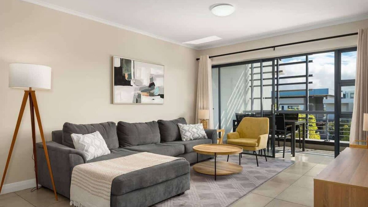 Century City Apartment | Modern 2 Bed Century City Apartment, Pool + Braai