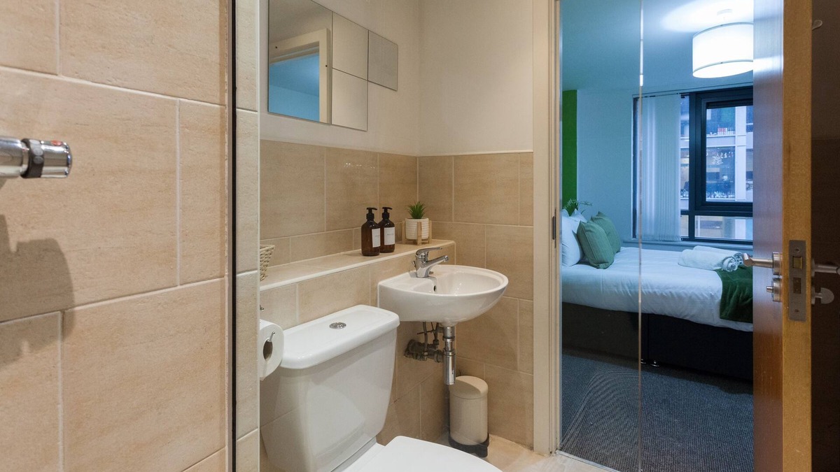 Hope Street Apartment | Modern 2 Bed Flat in Liverpool City Centre