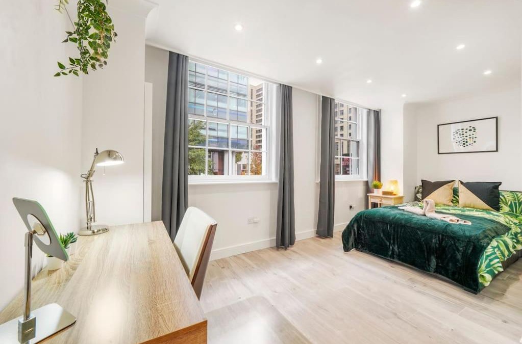 Portsoken Apartment | Modern 2 bedroom apartment in the heart of London