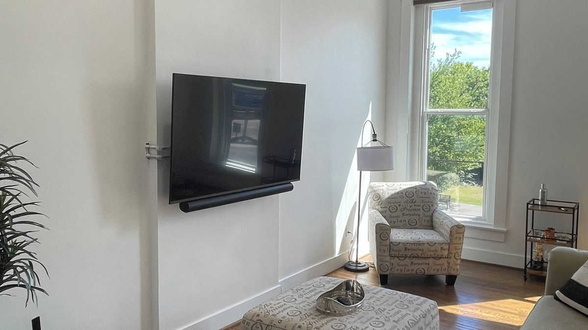 West Main Historic District Condo | Modern 2 Bedroom Condo in Louisville