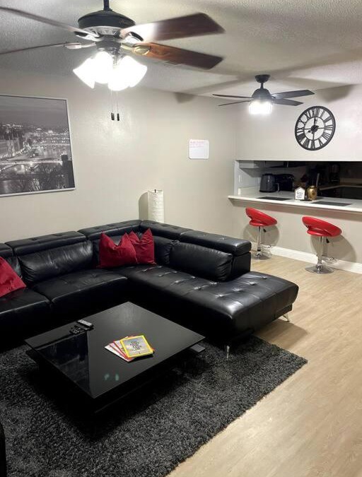 Cinco Bayou Apartment | Modern 2 Bedroom Townhome Minutes from the Beach!