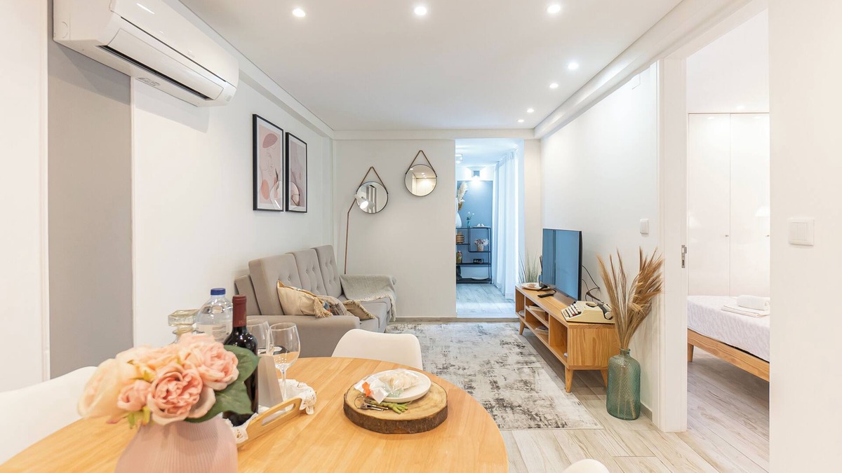 Campanha Apartment | Modern 2 bedroom villa for 5 people with garage 5 minutes from downtown