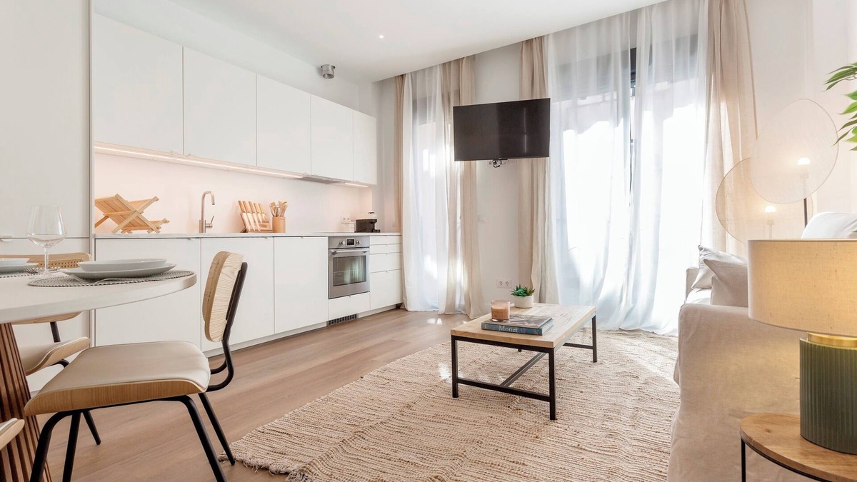 Prosperidad Apartment | Modern 2BD apartment in Madrid. Zabaleta II