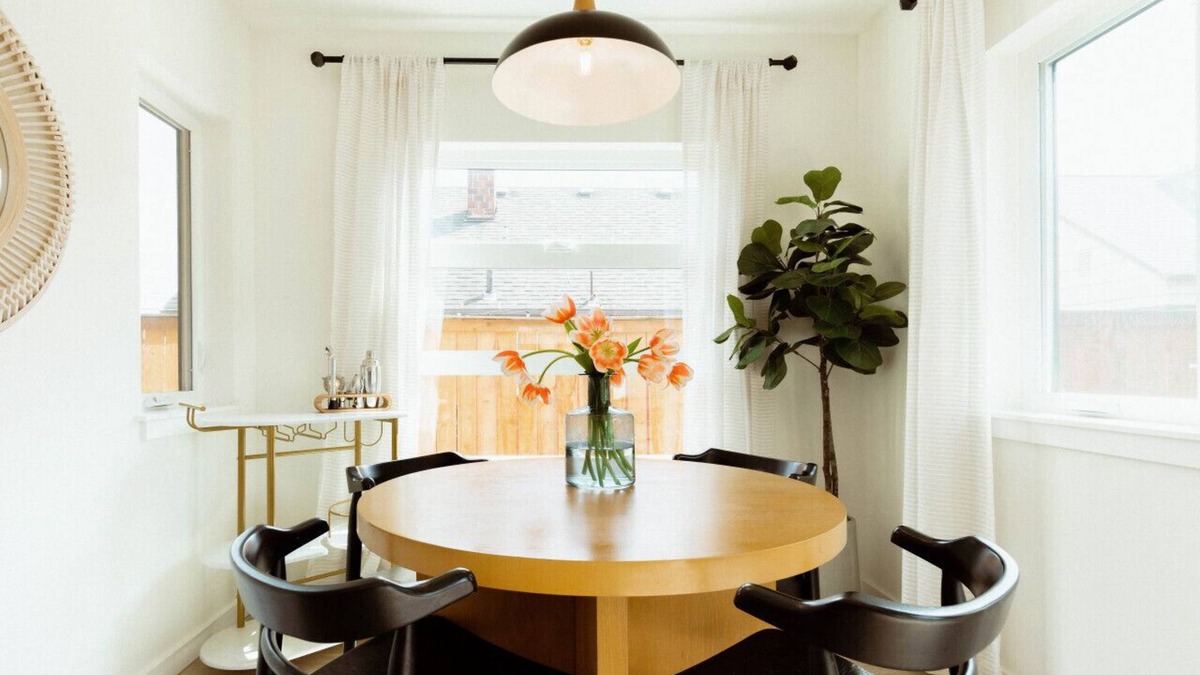 Ballard House | Modern 2BD Getaway | Private Yard | City Views