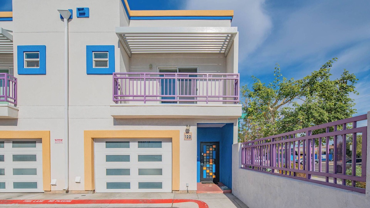 Paradise Valley Village House | Modern 2BR/2.5BA w/Pool-Gazebo & Garage