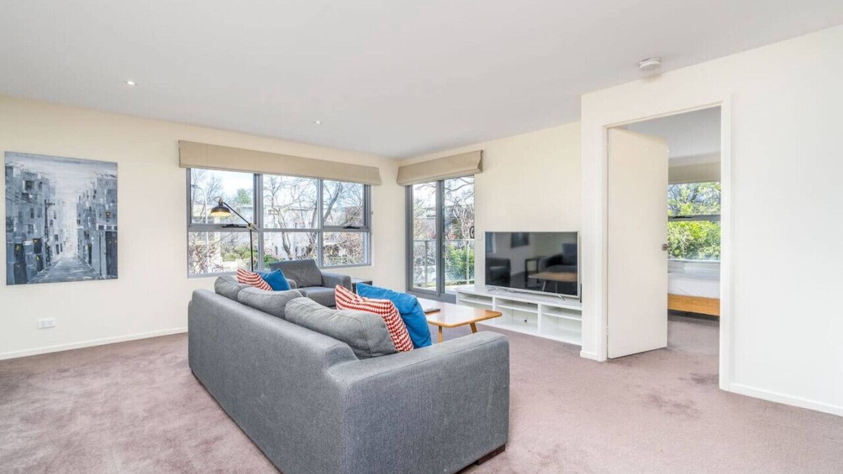 Turner Apartment | Modern 2BR 2BA Apartment Close to City & ANU