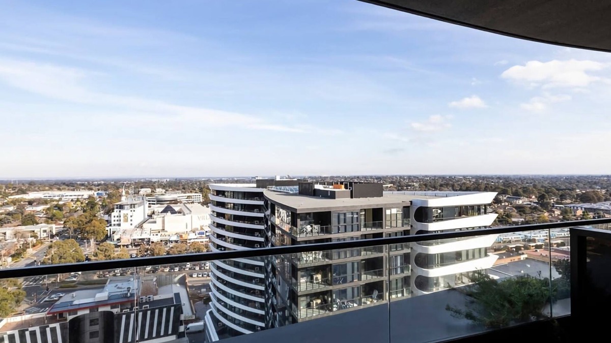 Glen Waverley Apartment | Modern 2BR Abode with Balcony View Gym Access