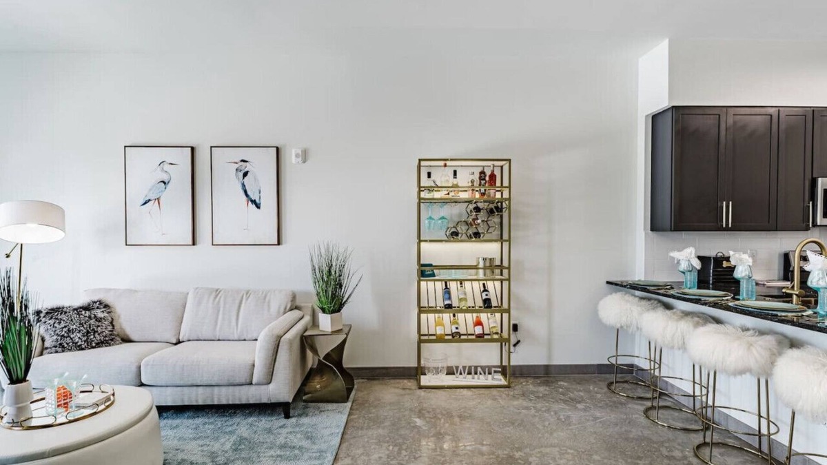 Fort Lauderdale Apartment | Modern 2BR Apartment – Near Casino & FLL Airport
