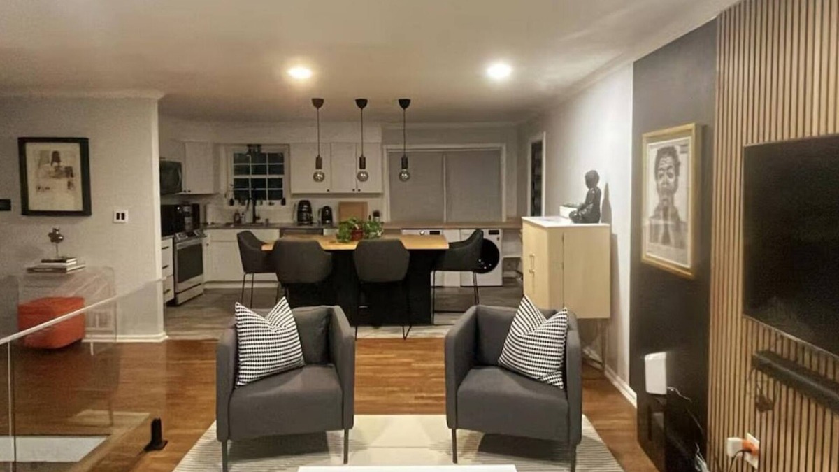 East Point House | Modern 2BR Getaway Near ATL Airport, Downtown & Tyler Perry Studios
