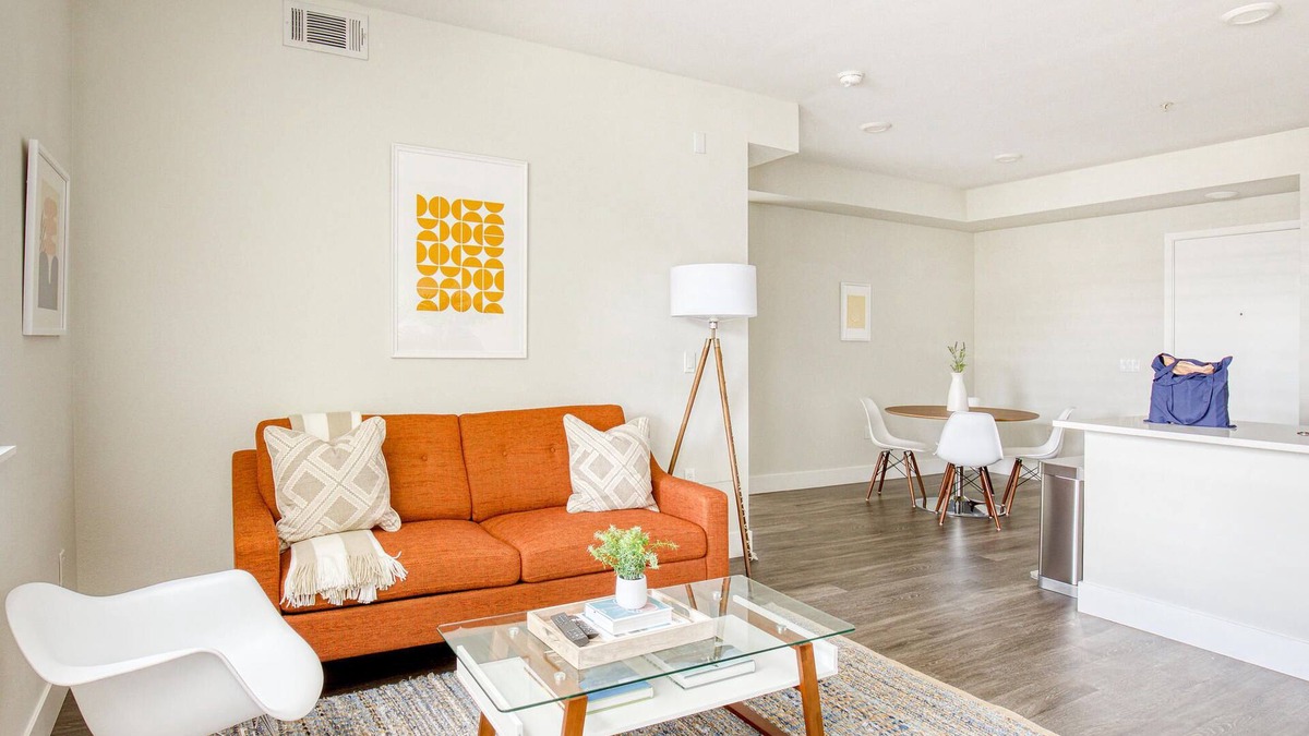 Centerville Apartment | Modern 2BR in Fremont, Pool, Gym + Parking