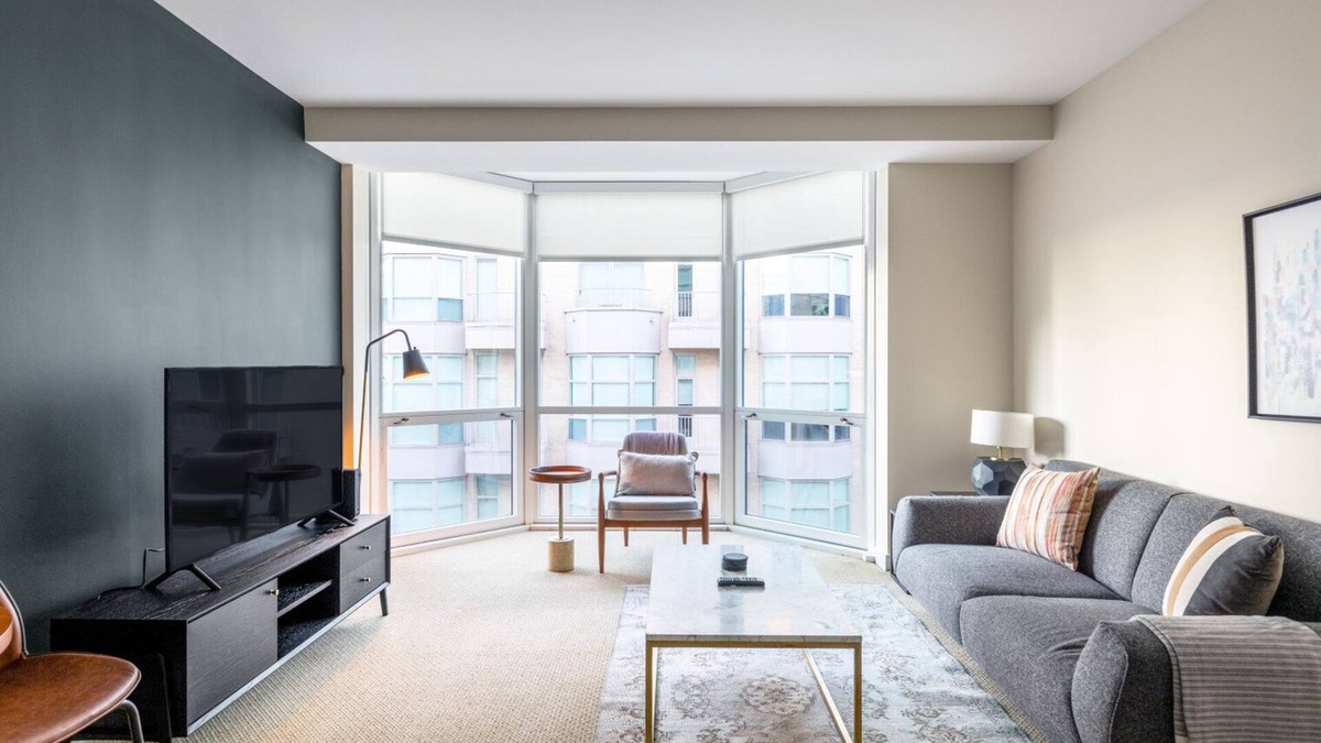 Penn Quarter Apartment | Modern 2BR in Penn Quarter w/Pool + large garden, near metro by Blueground