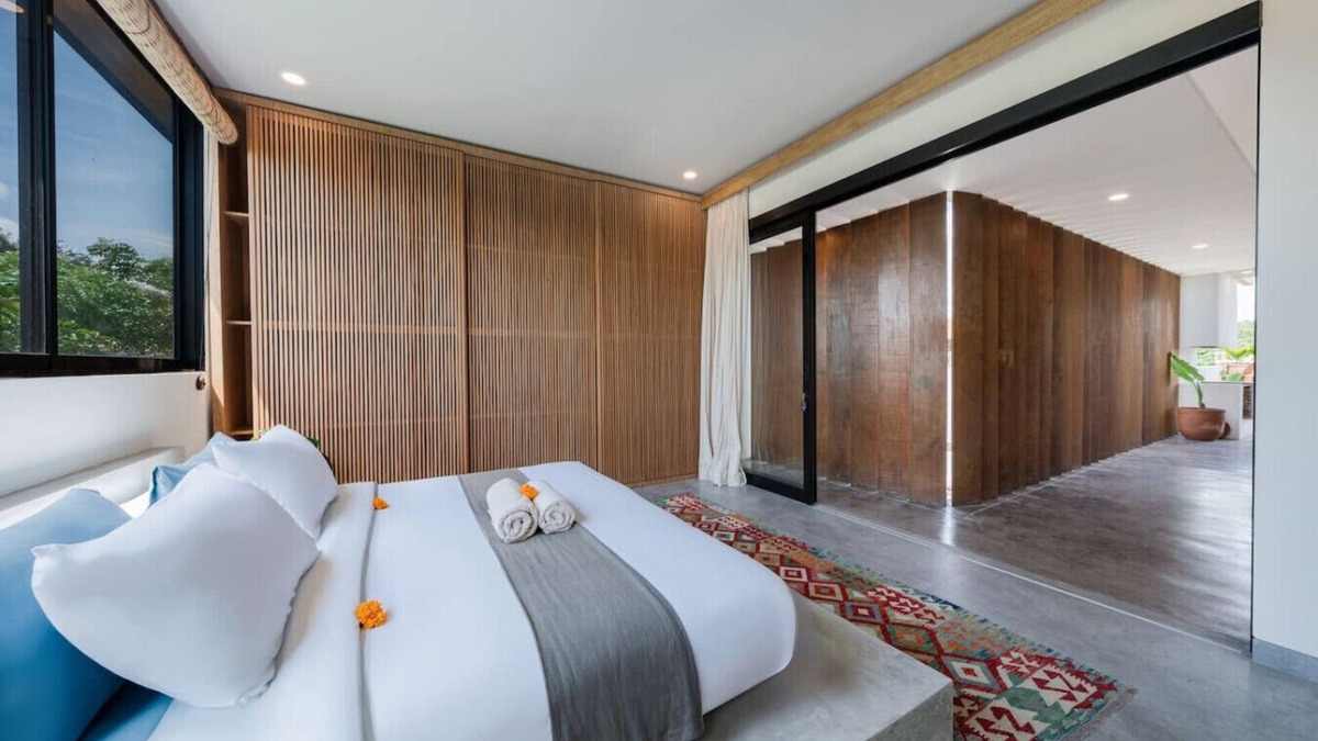 Seminyak House | Modern 2BR Villa Rooftop & Pool