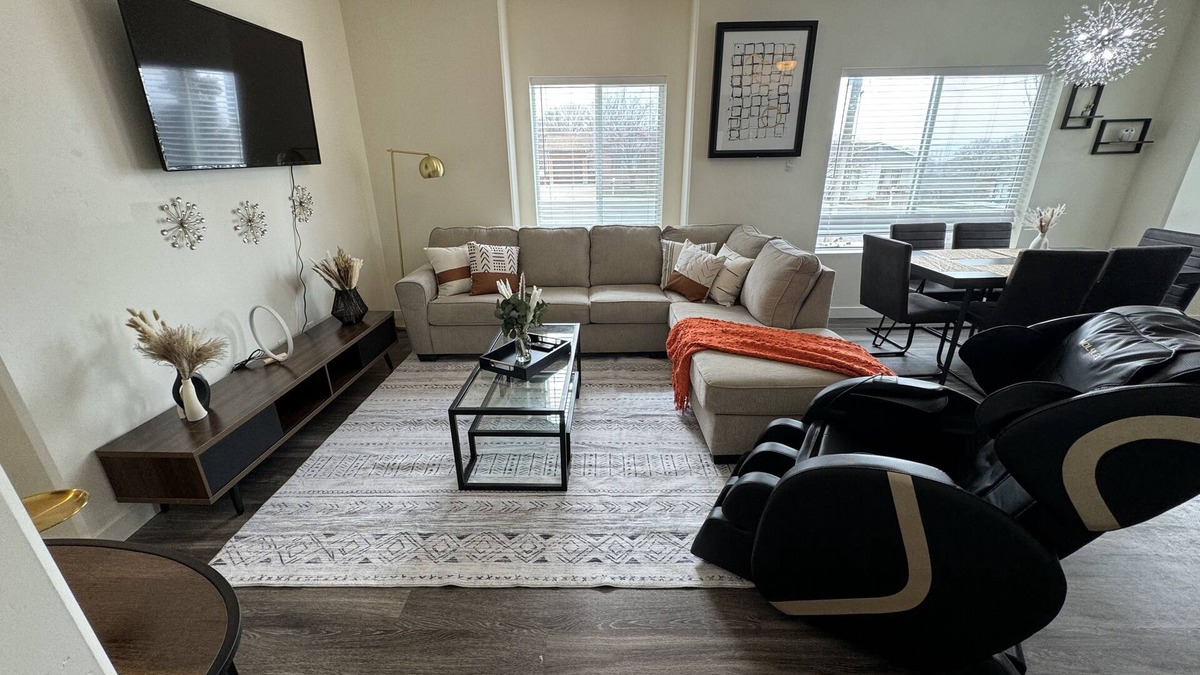 Clearfield Apartment | Modern 3 bedroom apartment with massage chair! Minutes to Hill Air Force Base!