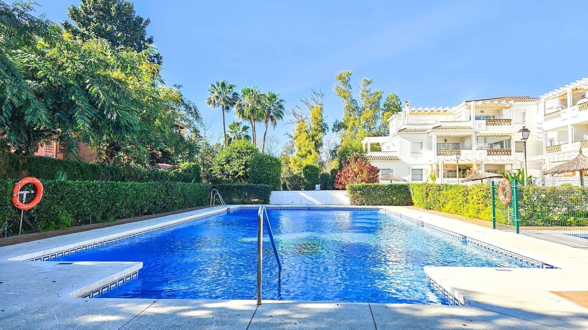 Puerto Banus Apartment | Modern 3 bedroom apartment in Puerto Banus