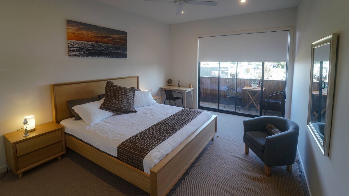 Cape Woolamai House | Modern 3-bedroom townhouse in central Cape Woolamai