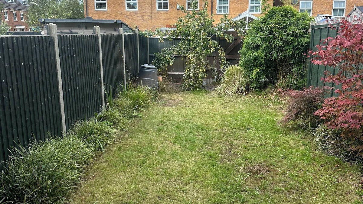 Darwin House | Modern 3 Bedroom House 3mins from Biggin Hill Airport, in Secure Gated Community