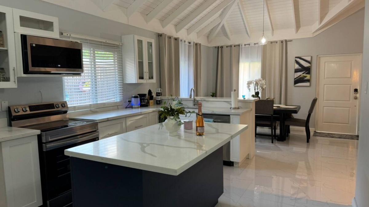 Priory House | Modern 3-bedroom house in a gated community, free WiFi in beautiful St Ann's Bay