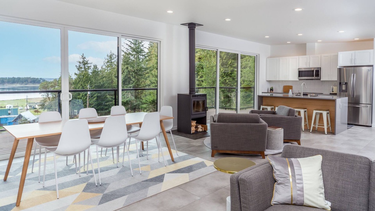 Marrowstone Cabin | Modern 3 Bedroom Sunset Cabin w/Beach Access