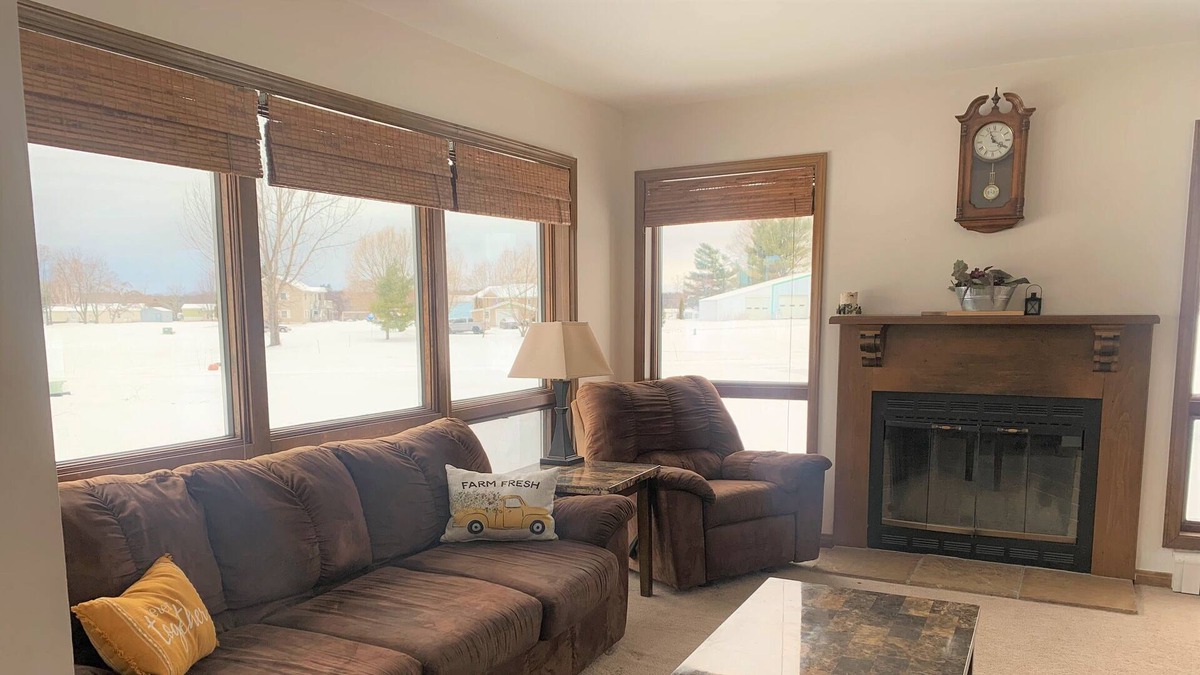 Alexandria Bay House | Modern 3 Bedroom Home nestled along Vineyard with River and Bridge Views