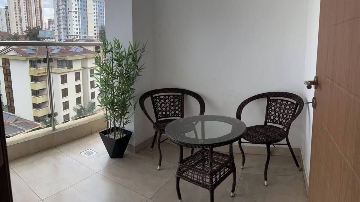 Kilimani Apartment | Modern 3BR Gem | w/Pool &Workspace in Nairobi