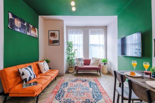 Salford House | Modern 4-Bedroom in Manchester