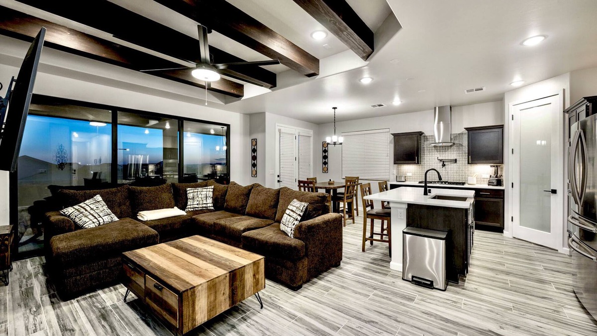 Las Cruces House | Modern Accessorized 3-Bedroom