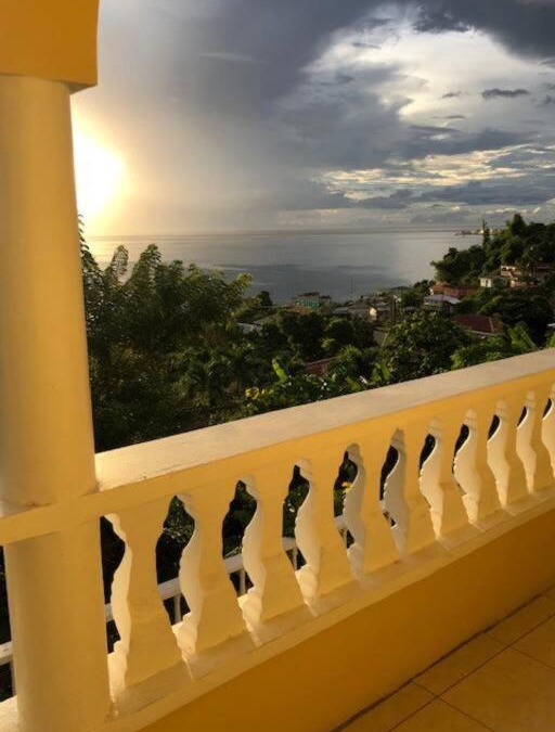 Giraudel House | Modern Air Conditioned Home For Family & Adventure