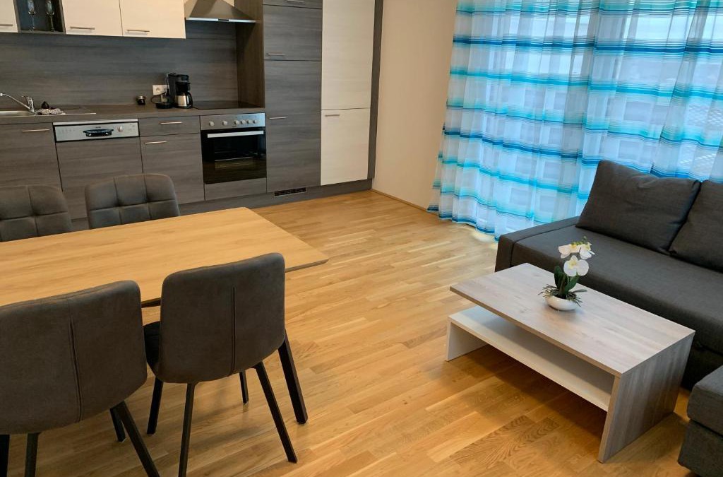 Vienna Apartment | Modern airconditioned city apartment close to VIC