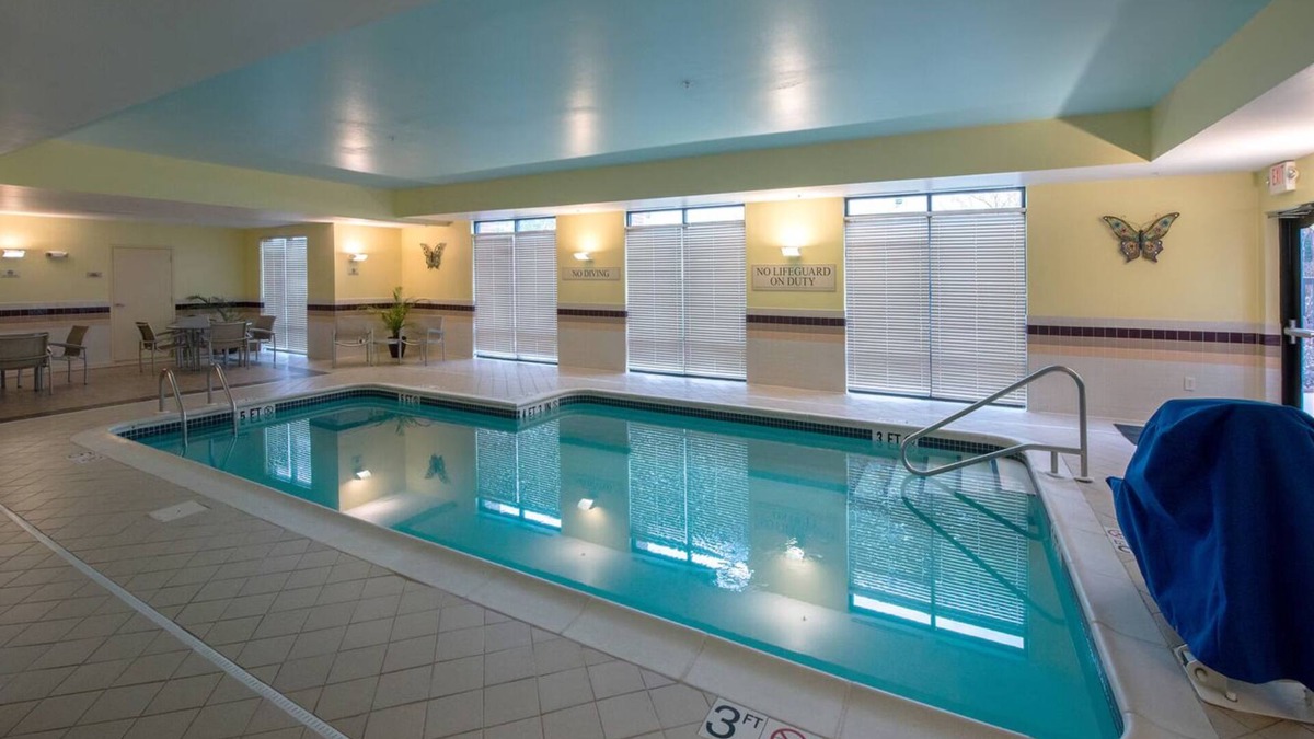 Greensboro Hotel | Modern All-Suite Hotel: Free Breakfast, Indoor Pool, Fitness & Prime Location