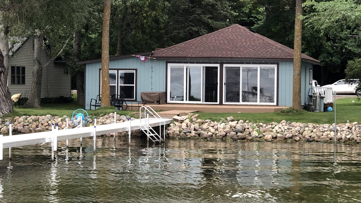 Detroit Lakes Cottage | Modern Amenities & Gorgeous Sunsets!