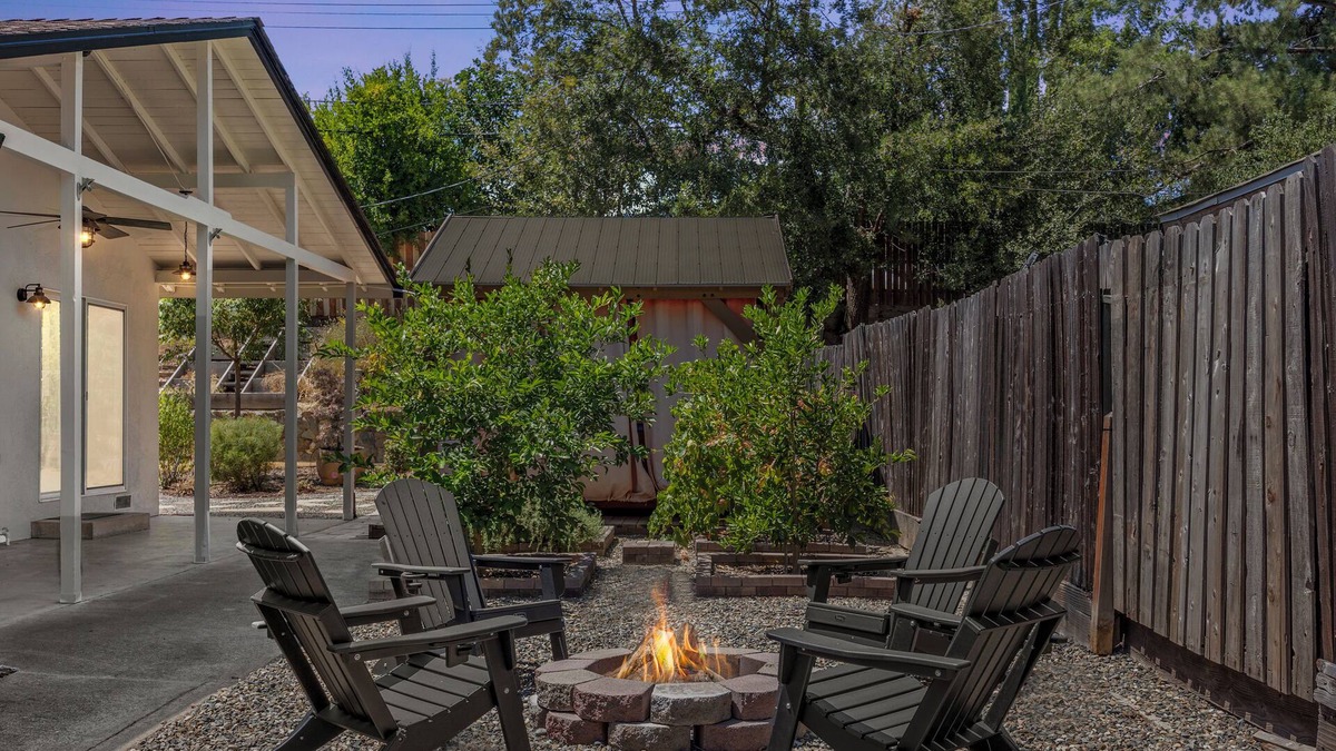 Fair Oaks House | Modern American River home in Fair Oaks