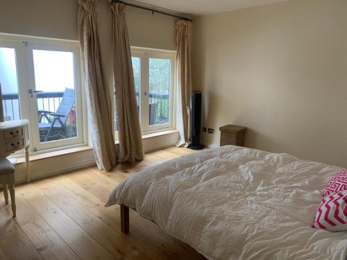 Paddington House | Modern and Bright 3 Bedroom House in Paddington