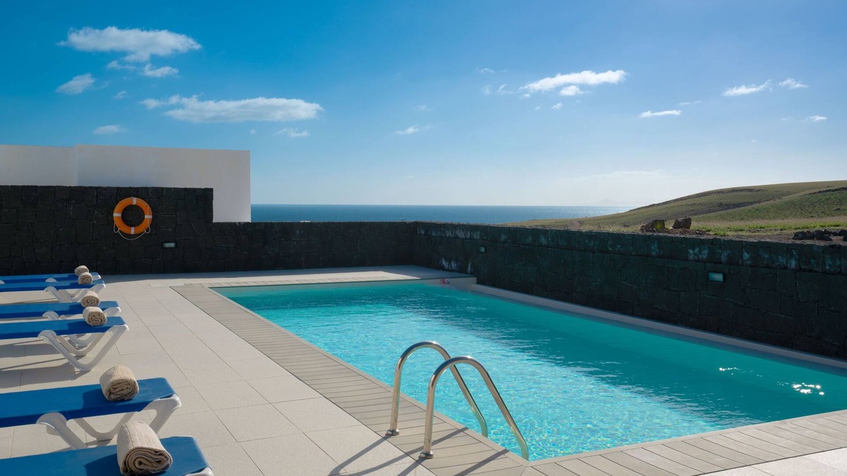 Puerto Calero Villa | Modern and bright Villa in Puerto Calero