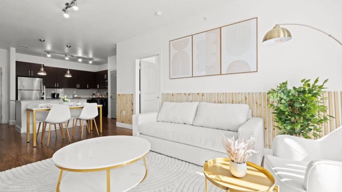 Frisco Apartment | Modern and Chic 2B near Legacy West Wi-Fi Fitnes