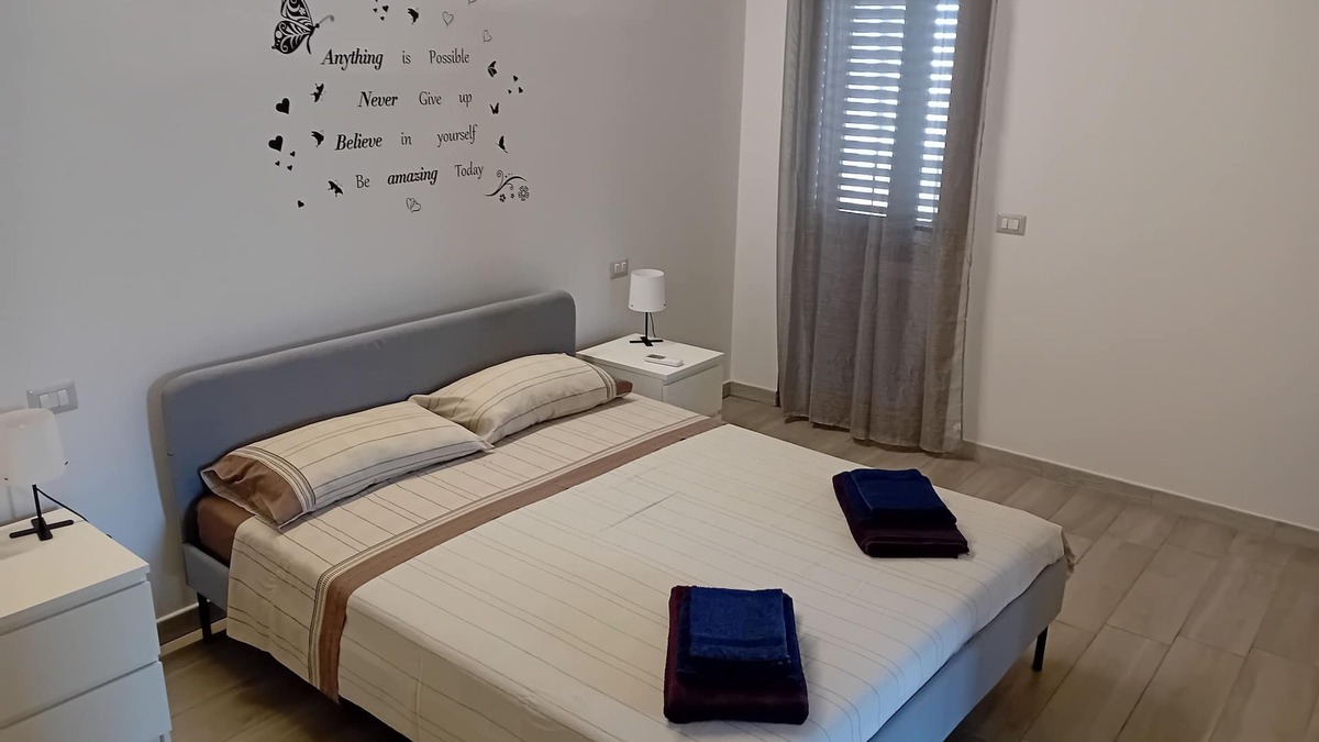 Cabras Apartment | Modern and Cozy Holiday Home 5 min from the nearest beach