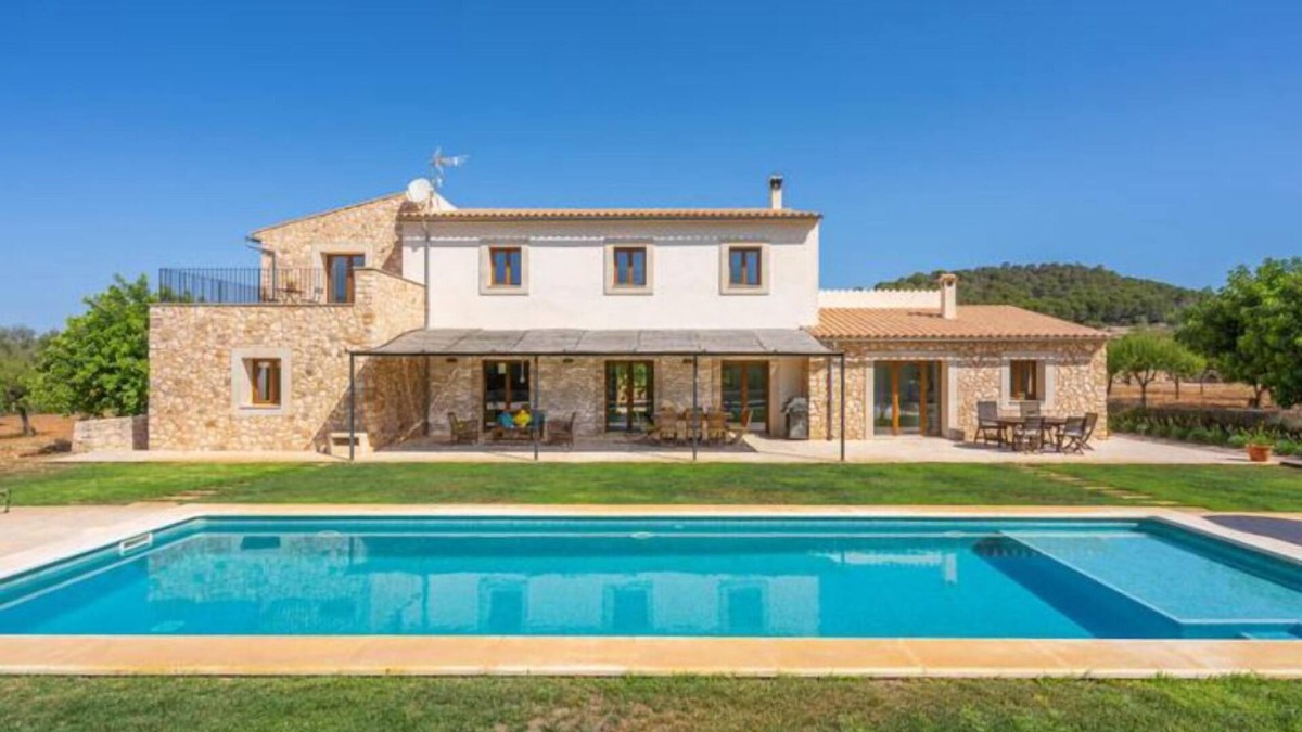 Felanitx House | Modern and new rural house with stunning views. Sun and relax