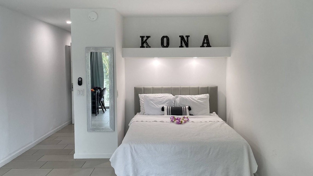 Historic Kailua Village Resort | Modern and Renovated Ocean Front Studio in Kona! Best Location!