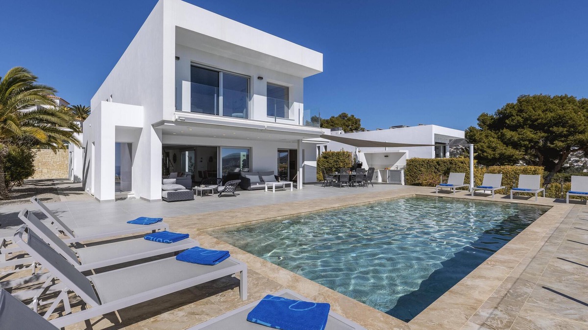 La Sabatera Villa | Modern and romantic villa in Moraira, Costa Blanca, Spain with private pool for 4 persons