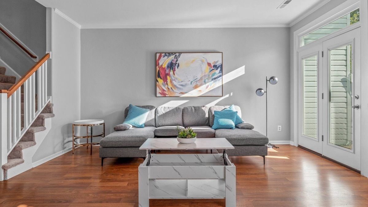 Virginia Beach House | Modern and Spacious Townhouse,offers comfort, and a touch of coastal living.