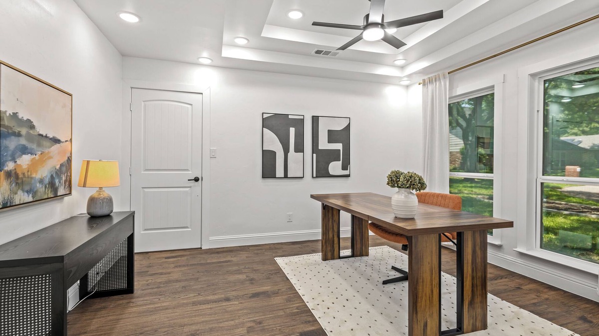 Lake Highlands House | Modern and Spacious - 4 Bedroom, 3.5 Bath, PLUS Office in Dallas