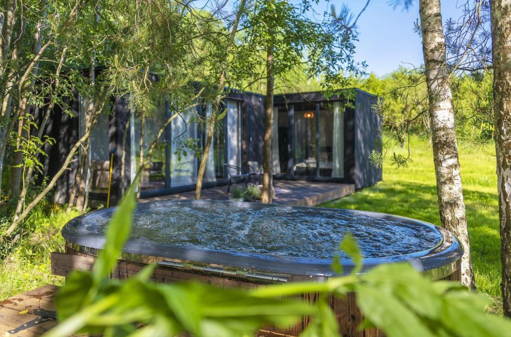Gratiskes Other | Modern and specious riverside cabin with hot tub